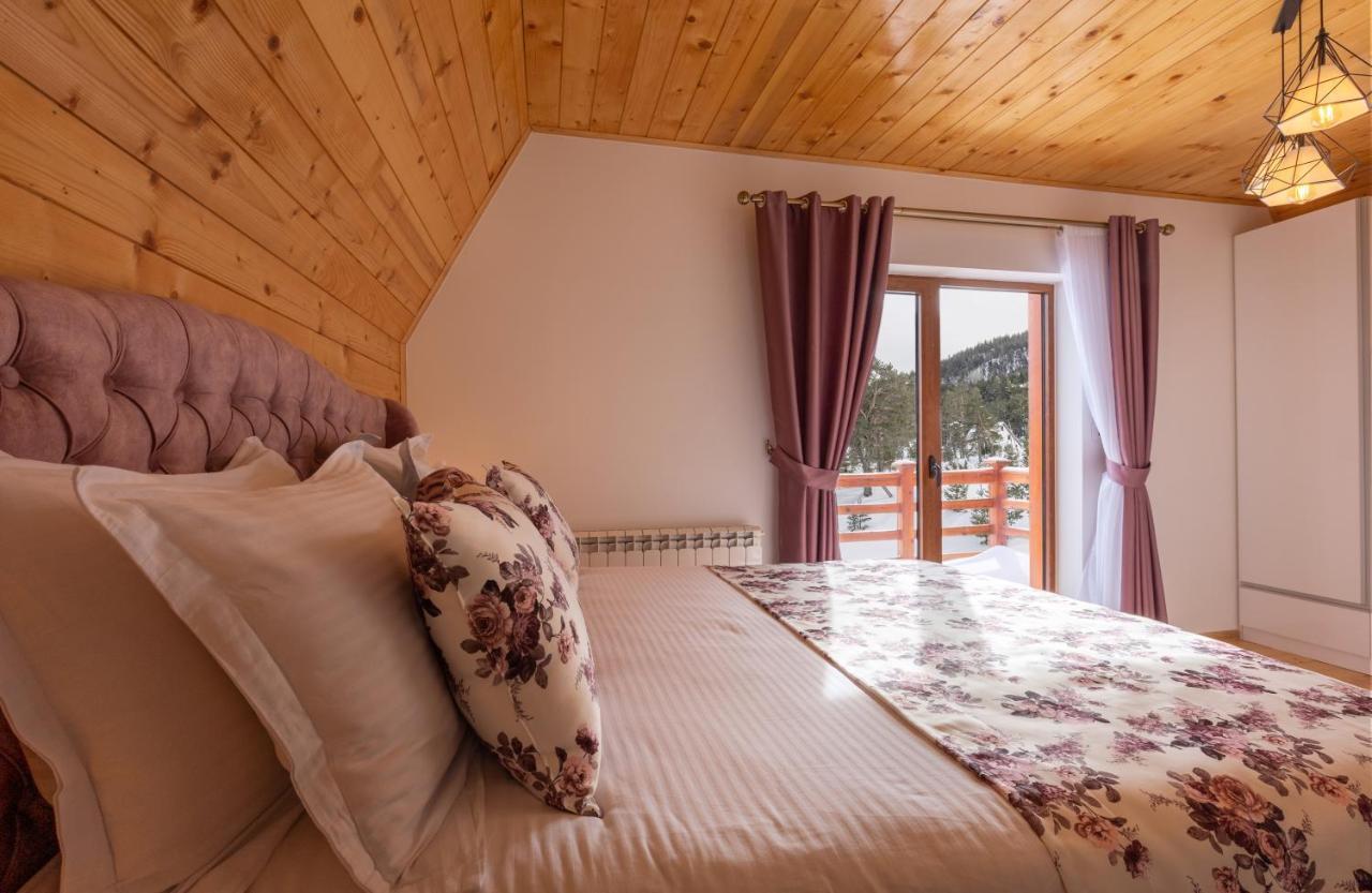 Vila Hanovi Zabljak Luaran gambar